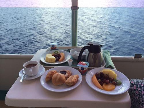 Royal Caribbean to start charging for room service